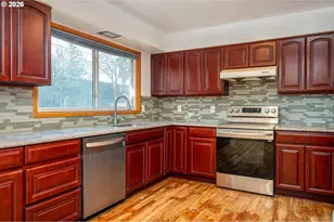 12340 NE Rose Pkwy, Portland, OR 97230 - Photo 14