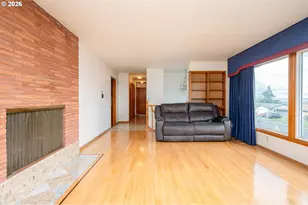 12340 NE Rose Pkwy, Portland, OR 97230 - Photo 10