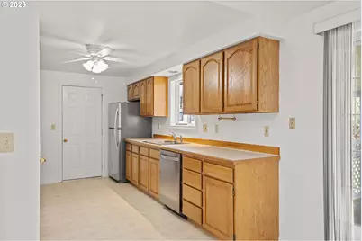 530 Robinhood Ave, Lakeside, OR 97449 - Photo 22