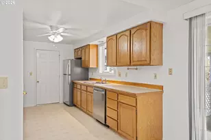 530 Robinhood Ave, Lakeside, OR 97449 - Photo 22