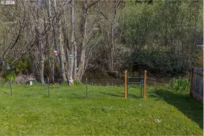 530 Robinhood Ave, Lakeside, OR 97449 - Photo 6