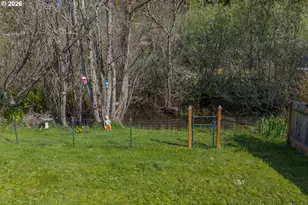 530 Robinhood Ave, Lakeside, OR 97449 - Photo 6