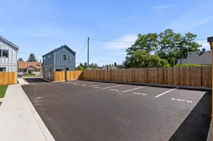 4378 NE Going St, Portland, OR 97218 - Photo 14