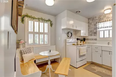 1214 E 11th St, The Dalles, OR 97058 - Photo 14