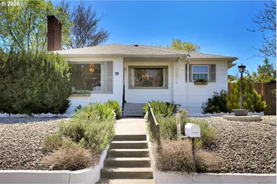 1214 E 11th St, The Dalles, OR 97058 - Photo 2