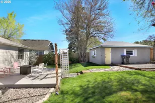 1214 E 11th St, The Dalles, OR 97058 - Photo 38