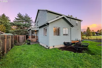 835 Wynooski St, Newberg, OR 97132 - Photo 6