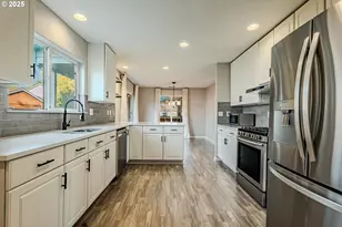 835 Wynooski St, Newberg, OR 97132 - Photo 10