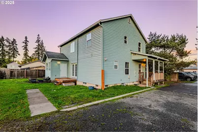 835 Wynooski St, Newberg, OR 97132 - Photo 4