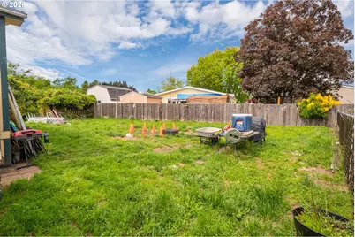 496 Scotts Glen Dr, Springfield, OR 97477 - Photo 16