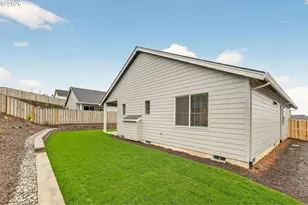 2243 E Otter Loop, La Center, WA 98629 - Photo 36