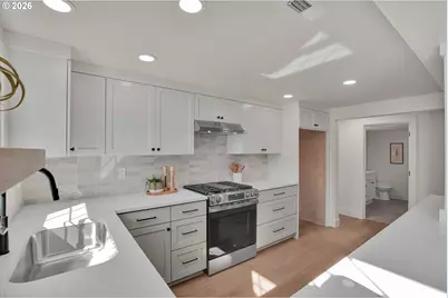 19510 SE Kay St, Milwaukie, OR 97267 - Photo 18