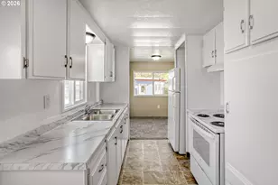 2300 SE 82nd Ave, Portland, OR 97216 - Photo 10