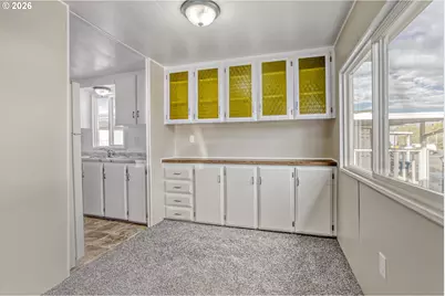 2300 SE 82nd Ave #5, Portland, OR 97216 - Photo 8