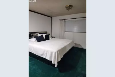 8632 NE Clackamas St, Portland, OR 97220 - Photo 8