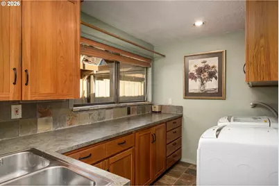 9320 SW 74th Ave, Portland, OR 97223 - Photo 26