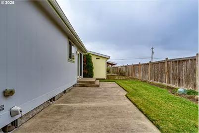 145 River Rd #12, Junction City, OR 97448 - Photo 30