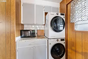 2681 SE River Rd, Hillsboro, OR 97123 - Photo 14