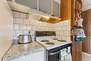 2681 SE River Rd, Hillsboro, OR 97123 - Photo 12