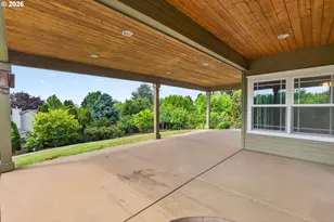 392 SW Dogwood Dr, Dundee, OR 97115 - Photo 22