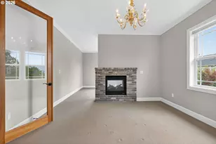 392 SW Dogwood Dr, Dundee, OR 97115 - Photo 8