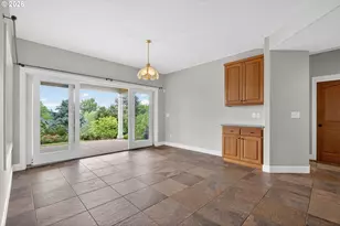 392 SW Dogwood Dr, Dundee, OR 97115 - Photo 6