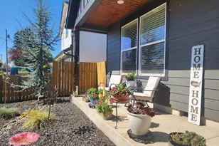 845 1st St, Gervais, OR 97026 - Photo 2