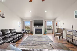 75077 W Oregon Ln, Irrigon, OR 97844 - Photo 4