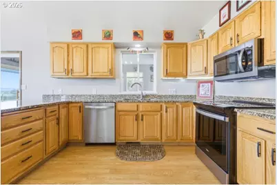 75077 W Oregon Ln, Irrigon, OR 97844 - Photo 8