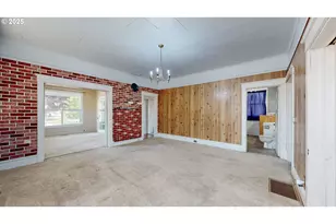 2438 Auburn Ave, Baker City, OR 97814 - Photo 12