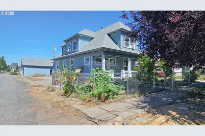 2438 Auburn Ave, Baker City, OR 97814 - Photo 1