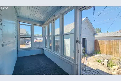 2438 Auburn Ave, Baker City, OR 97814 - Photo 38