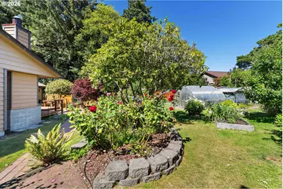 1180 Tideview Ter, Coos Bay, OR 97420 - Photo 20