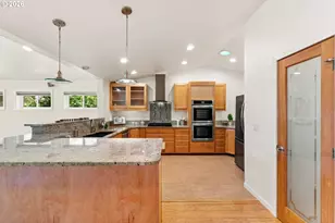 1180 Tideview Terrace, Coos Bay, OR 97420 - Photo 30