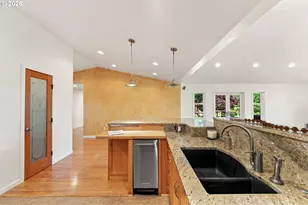 1180 Tideview Terrace, Coos Bay, OR 97420 - Photo 32