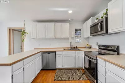 3500 Hawthorne Ln, Tillamook, OR 97141 - Photo 12