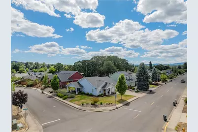 1169 SE Academy St, Dallas, OR 97338 - Photo 38