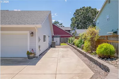 1169 SE Academy St, Dallas, OR 97338 - Photo 6