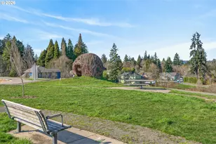 3226 SW Dolph Ct, Portland, OR 97219 - Photo 48