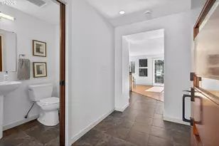 3226 SW Dolph Ct, Portland, OR 97219 - Photo 18