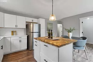 712 12th Ave, Sweet Home, OR 97386 - Photo 12