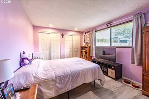 353 71st St, Springfield, OR 97478 - Photo 12