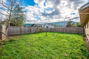 353 71st St, Springfield, OR 97478 - Photo 22