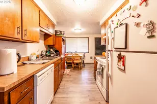 353 71st St, Springfield, OR 97478 - Photo 20