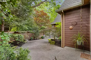 6441 SW Santa Monica Ct, Portland, OR 97221 - Photo 6
