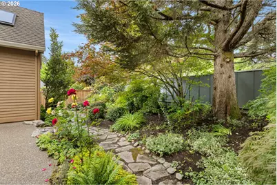 6441 SW Santa Monica Ct, Portland, OR 97221 - Photo 44