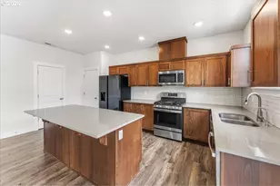 15254 NW Cosmos St, Portland, OR 97229 - Photo 12