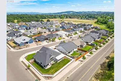 493 NW Crater Lake Dr, Dallas, OR 97338 - Photo 6