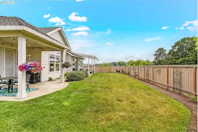 493 NW Crater Lake Dr, Dallas, OR 97338 - Photo 10