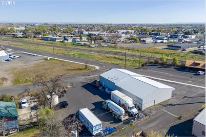 345 N 1st Pl, Hermiston, OR 97838 - Photo 4